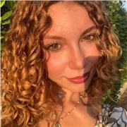 Studentessa universitaria di lettere moderne e di scienze giuridiche impartisce ripetizioni di tutte le materie in campo umanistico - linguistico e, su eventuale richiesta, anche scientifico