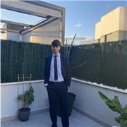 Me considero una persona a la que le gusta mucho tratar con niños ya sea jugar con ellos o ayudarle con sus deberes