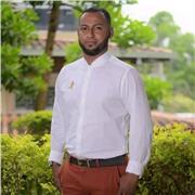 Profesor de ética y ciencias sociales y humanas. Ofrece clases de conversación en Medellín