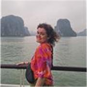 Graduada en psicologia, puedo dar clases a niños de primaria.