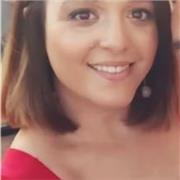 Profesora de primaria apta para todos los cursos