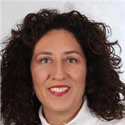 Porfesora titulada en Derecho, imparte clases de forma presencial y on-line en horario flexible.