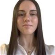 Alguna, la cual acaba de terminar los estudios de bachillerato, apta para ofrecer refuerzo a cualquier niño de educación primaria.