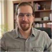 Professioneller Englisch-Tutor unterrichtet alle Altersgruppen und Niveaustufen