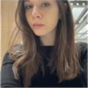 Sono una studentessa di quinta superiore. 
Ho voti alti in tutte le materie ma nutro un particolare interesse per la matematica e la fisica.
Ho già avuto esperienze di aiuto compiti/ assistenza allo studio di bambini delle elementari/ medie