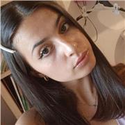 Certificata nelle lingue inglese e spagnolo livello B2 offre ripetizioni (soprattutto grammatica)