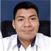 Estudiante de ingeniería imparte clases de ciencias