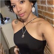 Je donne des cours particuliers pour des élèves de primaire. Une possibilité également pour les élèves de secondaire en français et jusqu’au niveau supérieur pour l’anglais.