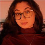 Studentessa universitaria offre ripetizioni / aiuto compiti per tutte le età