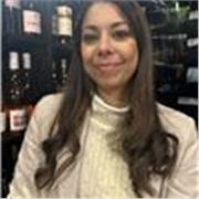 Plurilaurata in Giurisprudenza, Economia e Management offre lezioni e ripetizioni in materie giudidico-economiche e umanistiche