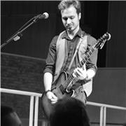 Professeur de musique donne des cours individuels et conviviaux