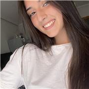 profesora especializada en dar clases de apoyo con niños