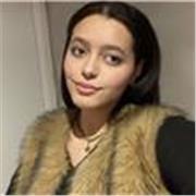 Soy una chica joven, entusiasta y comprometida con la enseñanza. Me apasiona la filosofía y tengo un buen dominio del temario. 