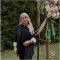Okul öncesi öğretmeniyim. İlkokul Türkçe ve matematik derslerinde yardımcı olabilirim.  Okul öncesi çağı için öğretmenlik yapabili