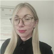 ESOL and EAP Tutor with 15+ years of international experience teaching diverse learners, from young people to adults.