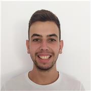 Estudiantes de CCAFyD (rama de salud) de 21 años da clases de pádel a cualquier edad. Titulo por parte de la Federación Madrileña de Pádel. Soy de Madrid y solo doy clases por la Comunidad de Madrid. Negociable el precio