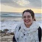 Studentessa di lingue e letterature offre lezioni di letteratura italiana a studenti delle superiori