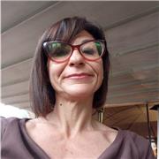 Non aiuto, motivo e appassiono alla conoscenza e allo studio