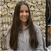 Soy maestra de Educación Infantil y futura maestra de Primaria. Ofrezco clases de apoyo adaptadas al ritmo de cada niño/a. 
