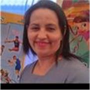 Imparto clases de Educación Física, recreación, deportes como: fútbol de campo, voleibol, baloncesto, ajedrez, entrenamiento físico y natación
