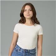 Profesora vocacional de Madrid, cercana, comunicativa, humanista y motivadora.