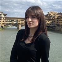 Ex studente liceo linguistico con certificazione cambridge cae c1 di inglese disponibile per ripetizioni per qualsiasi livello di lingua
