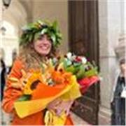 Laureata triennale lettere classiche e specializzata in filologia moderna. Docente di materie umanistiche e classiche