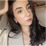 Estudiante de diseño de moda, con título de ESO y Bachillerato social. Dispuesta a dar apoyo a niños en lo que necesiten.