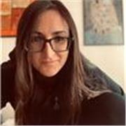 Traduttrice insegna italiano agli stranieri