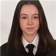Estudiante universitaria con nivel B2 en inglés imparte clases.