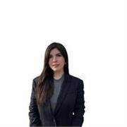 Me defino como una persona empática , responsable que sabe superarse en la vida que quiero transmitir mis valores de respeto .