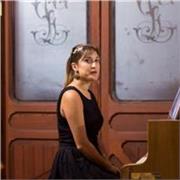 Profesora de Conservatorio imparte clases de piano, lenguaje musical, educación auditiva y armonía