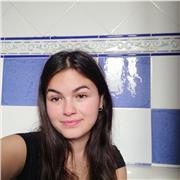 Soy una chica alegre con una fuerte pasión por la música y el baile.
Mis clases son variadas, puedo dar clases de aerobic, step, GAP... y van dirigidas a todo tipo de públicos