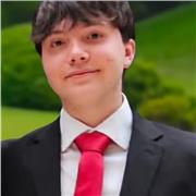 Estudiante con mucho ánimo de enseñar, busco primaria, soy una persona paciente y comprensiva con un trato excelente de niños.