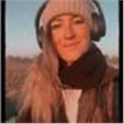 Sarei super felice di aiutarti con i compiti e vedrai che ci divertiremo anche😄🫶🏻✌🏻