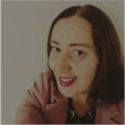 English Tutor helping teenagers and adults speak with confidence