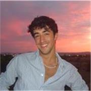 Estudiante de Diseño (UCM) con C1 en inglés y título de monitor ofrece clases de apoyo escolar, inglés y actividades creativas par