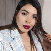 Profesora imparte clases en temas de agricultura