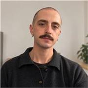 PhD in Filosofia e laureato in Lettere classiche, offro lezioni di filosofia, italiano, letteratura e storia