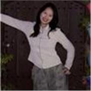 I am Chinese and have obtained the First-Class Certificate of Mandarin Proficiency Test. I teach Chinese to beginners online.