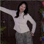 I am Chinese and have obtained the First-Class Certificate of Mandarin Proficiency Test. I teach Chinese to beginners online.