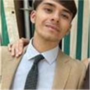 Alumno de último año en Bellas Artes, con pasión por la docencia e interés en poner al servicio de los demás mis conocimientos.