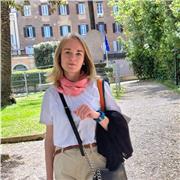 Laureata in ingegneria meccanica e pedagogia, insegnante di misure elettriche presso università impartisce lezioni di MATEMATICA e GEOMETRIA I, ANALISI I e II per gli studenti universitari