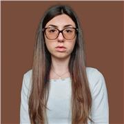 Sono Giada, laureanda in Mediazione Linguistica a Firenze. Offro riletizioni in inglese e francese o aiuto compiti vari