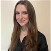 Offro ripetizioni e conversazione in lingua inglese che permettano di sviluppare conoscenza grammaticale, vocabolario e pronuncia.