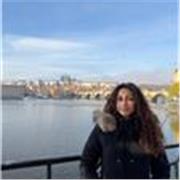 Insegnante di inglese per tutte le età e tutti i livelli. Disponibile anche per lezioni esami Cambridge e Business English