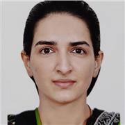 Experienced and University-Educated English Tutor for Children and Adults Offering Online Lessons