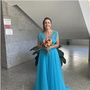 Sono insegnante di inglese, italiano e portoghese, traduttrice e interprete, con esperienza comprovata nell’insegnamento