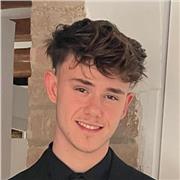 Profesor de repaso de 19 años en segundo de carrera. Cualquier materia. Todo lo relacionado al Bachillerato social o la ESO o bien primaria