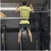 Entrenador Personal altamente capacitado y experimentado, con la capacidad de enseñar a personas de diversos niveles y capacidades